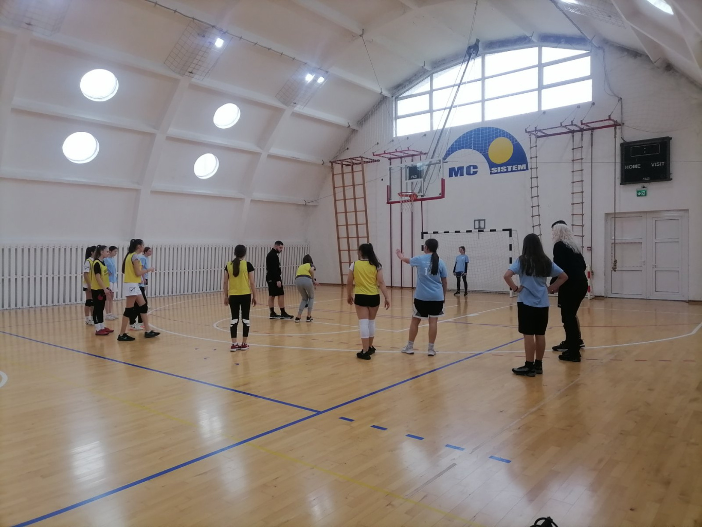 IMG-e4ed35ebfa0a6de62d1ac38ed81fcefd-V.jpg IMG-e4ed35ebfa0a6de62d1ac38ed81fcefd-V.jpg